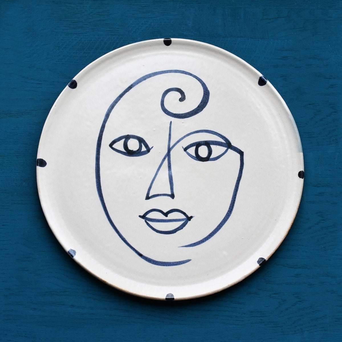 handmade hand painted blue and white face wall plate Kinkatou AUTHOR Interiors